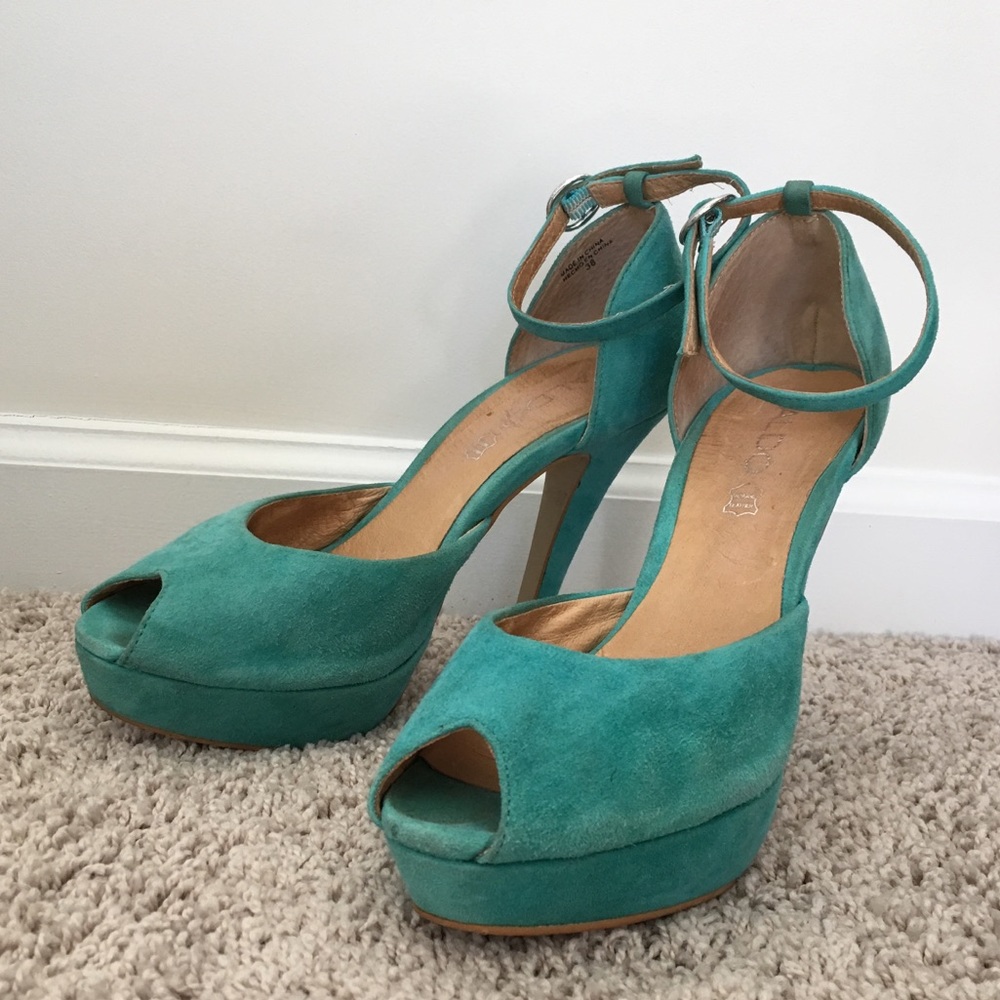 ALDO Peep Toe Heels